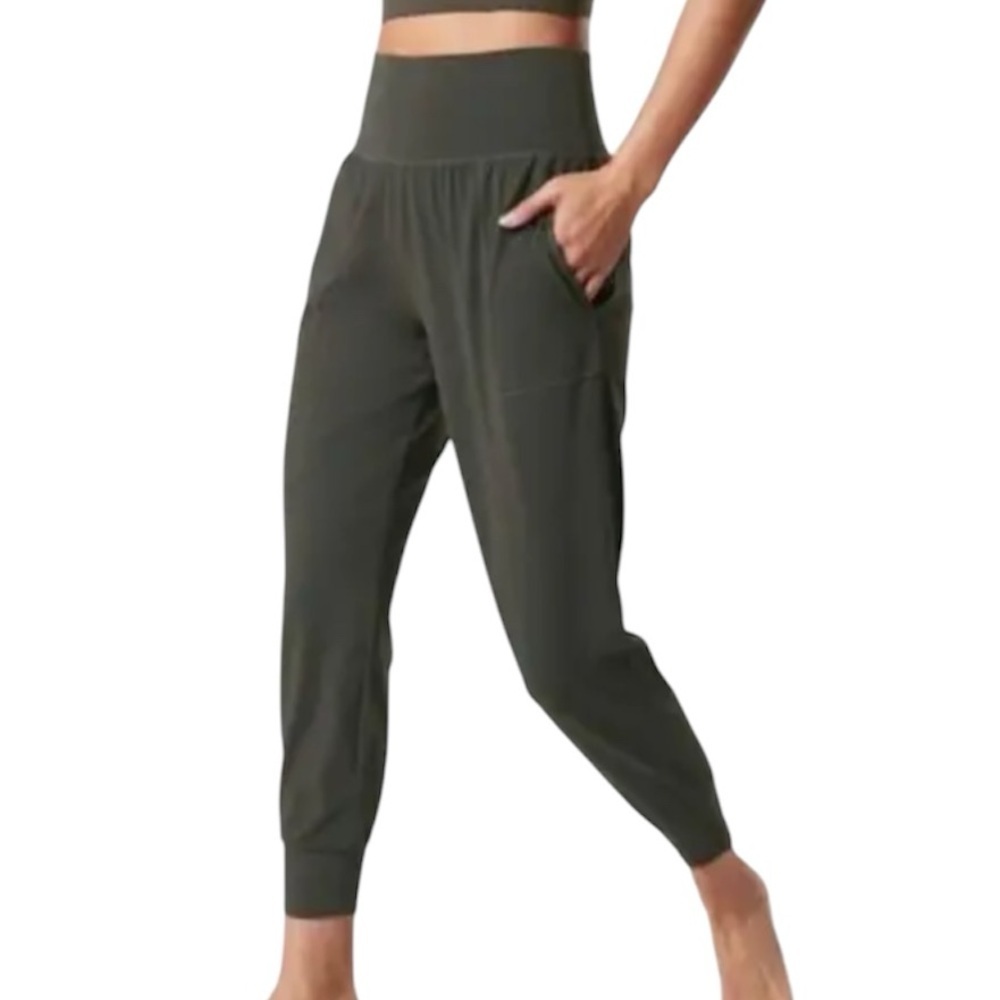 Athleta Women’s Salutation Joggers in Grey / Green Size Small